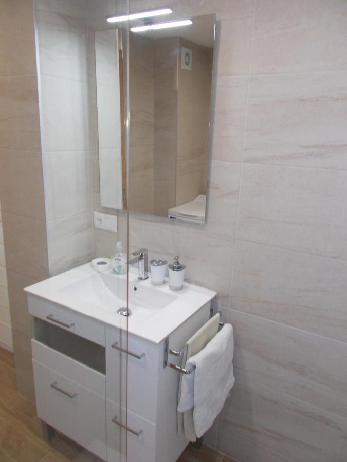 Benal Beach, Luxury Sea & Mountain View Beachside 1 Bedroom Apartment Беналмадена Екстериор снимка